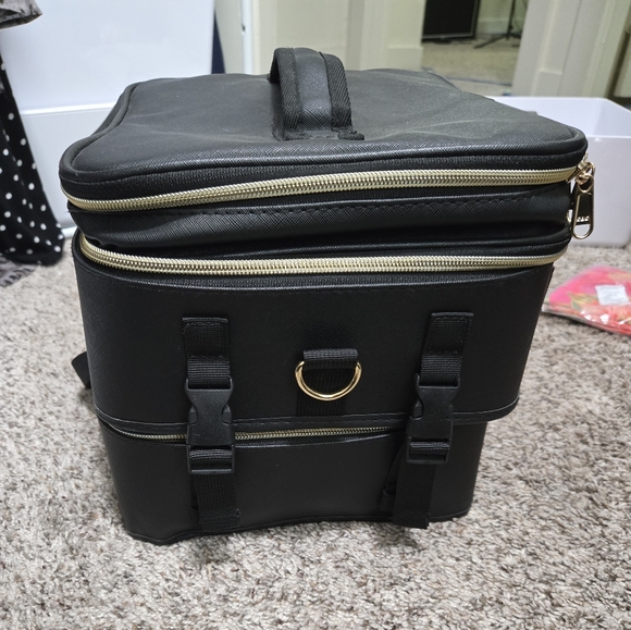 45 bottle nail polish travel holder - Black Makeup Organizer w/ Gold Accents - Picture 3 of 8